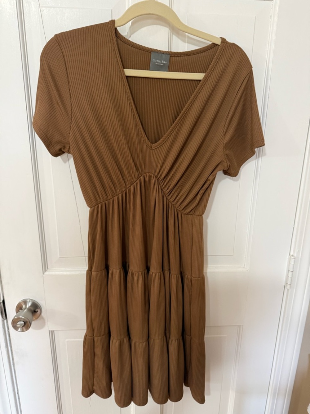 Olivia Rae Ribbed Brown V-Neck Tiered Mini Dress-size Lg measures 34 x 16”